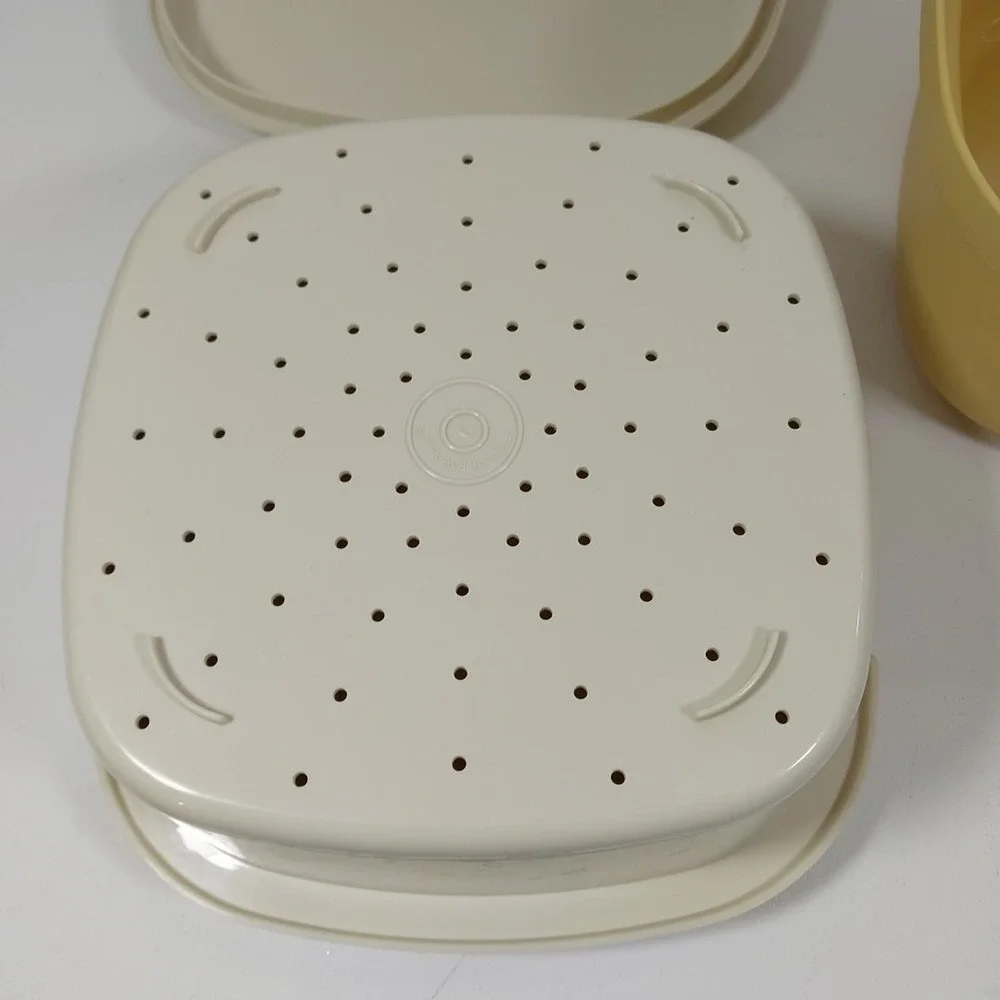 Tupperware Steam & Store 888-10 w/ Lid‎ & 889-10 Harvest Gold